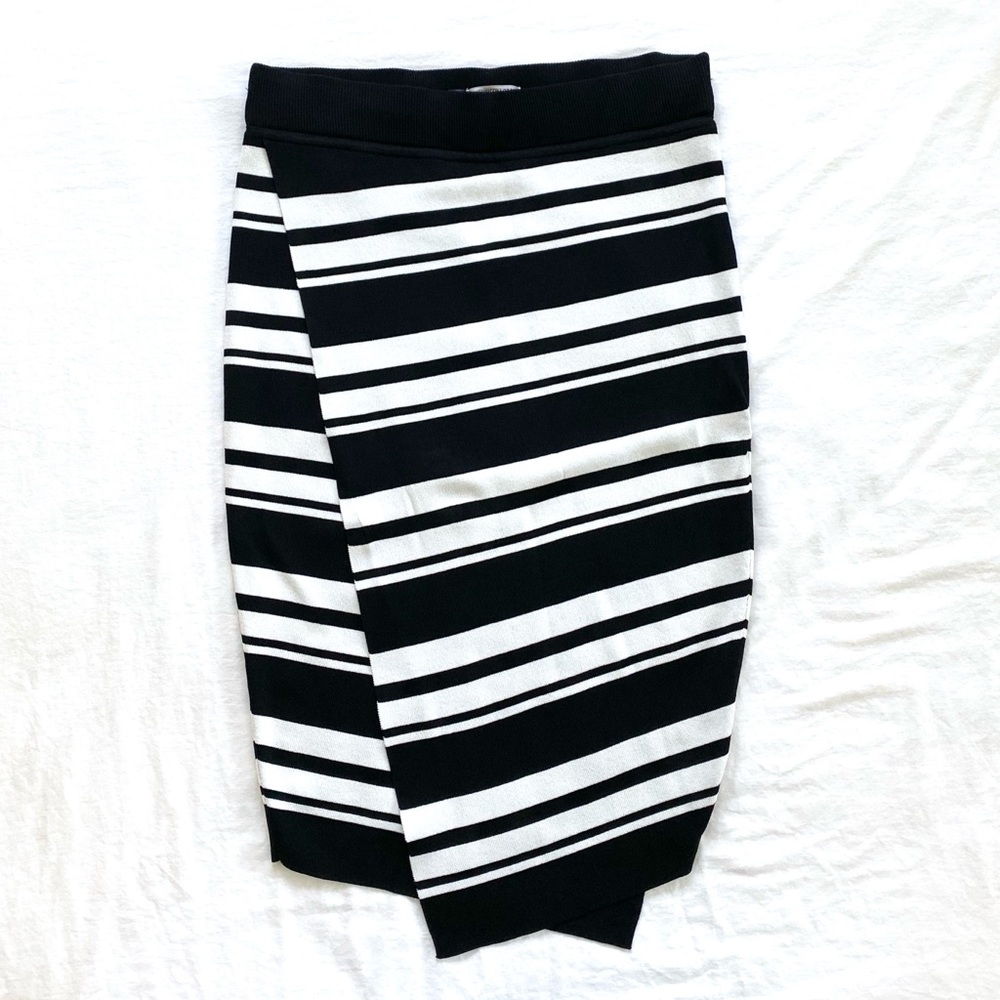 • striped wrap skirt •